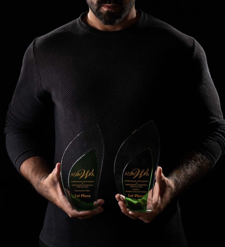 Best-wedding-photographer-in-Santorini-1a